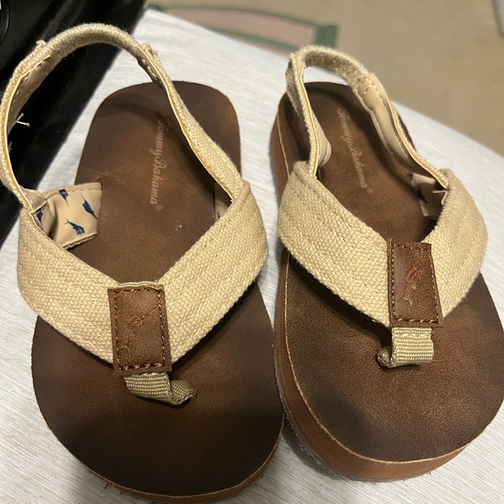 Toddler size 7 sandals